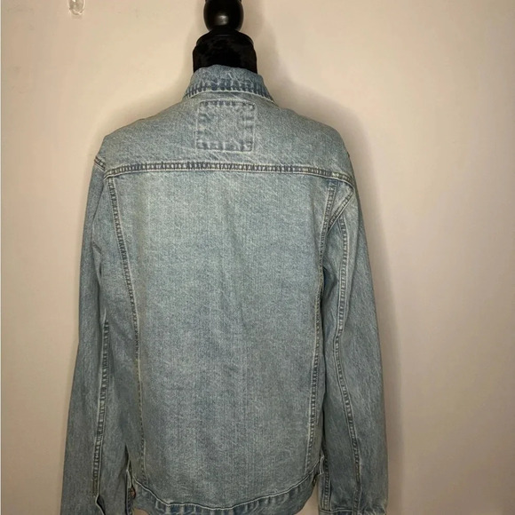 NWOT BDG Oversized Urban Outfitters Denim Trucker Jacket - Picture 10 of 16